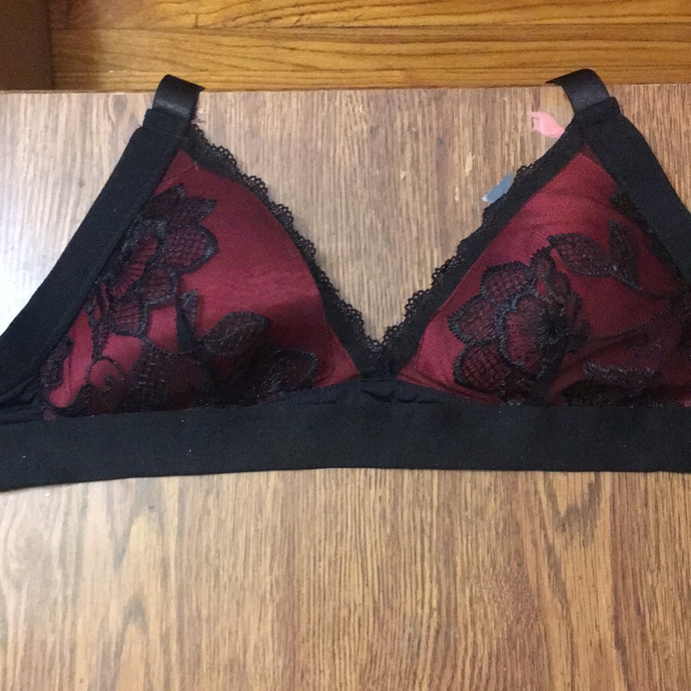 Nwot Bralette Bundle, Two Size S One Size Xs - image 2
